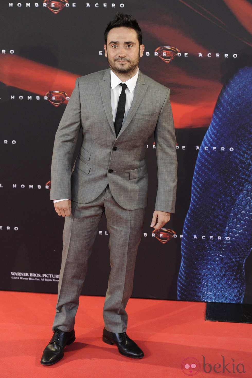 Juan Antonio Bayona en el estreno de 'El hombre de acero' en Madrid