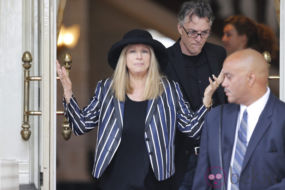 Barbra Streisand durante su llegada a Israel