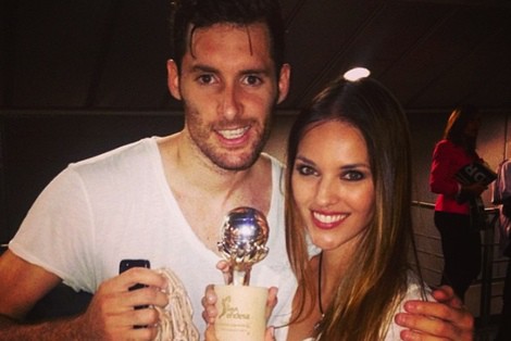 Helen Lindes y Rudy Fernández celebran la victoria del Real Madrid en la Liga ACB 2013