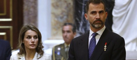 Los Príncipes Felipe y Letizia en la misa conmemorativa del centenario del nacimiento del Conde de Barcelona