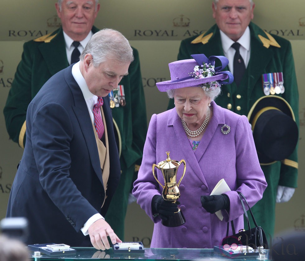 El Duque de York y la Reina Isabel en Ascot 2013