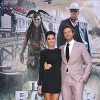 Armie Hammer y Elizabeth Chambers en la premiere de 'El llanero solitario' en Disneyland Resort