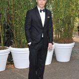 Colton Haynes en una fiesta celebrada en los jardines del Palacio de Kensington