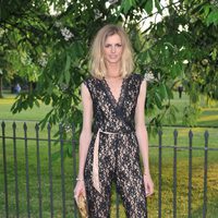 Jacquetta Wheeler en una fiesta celebrada en los jardines del Palacio de Kensington