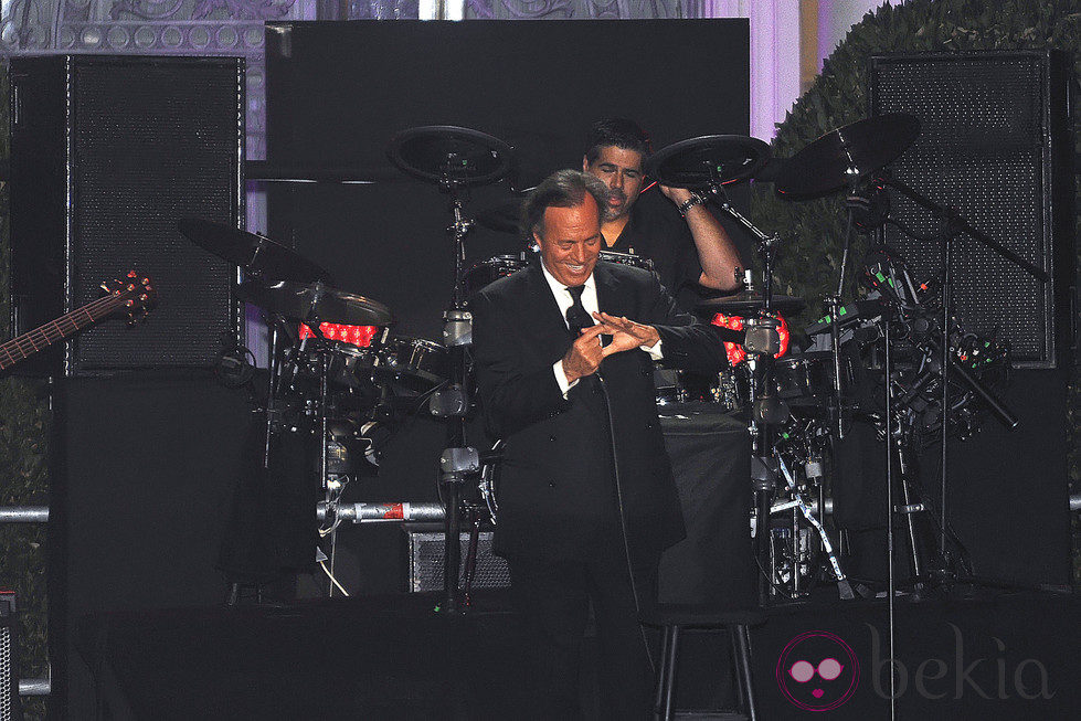 Julio Iglesias en su concierto en Barcelona