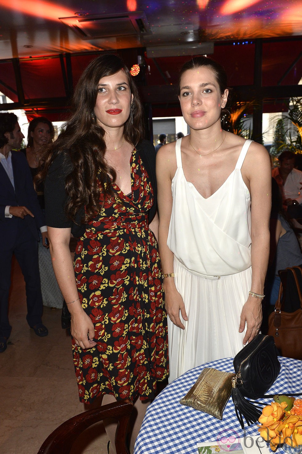 Tatiana Santo Domingo y Carlota Casiraghi en una fiesta en París