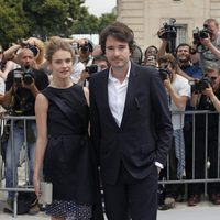 Natalia Vodianova y Antoine Arnault en la presentación de la colección de alta costura de Dior en París