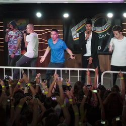 The Wanted actuando en el 40 Café de Madrid