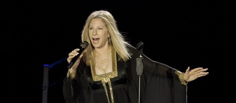 Barbra Streisand durante su concierto en Israel