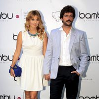 Pablo Castañón y su pareja en la fiesta del quinto aniversario de Bambú