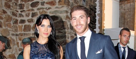 Sergio Ramos y Pilar Rubio posando en la boda de Alejandro Talavante y Yessica Ramírez