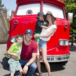 Gisele Bündchen con su marido Tom Brady y su hijo Benjamin en Disney World