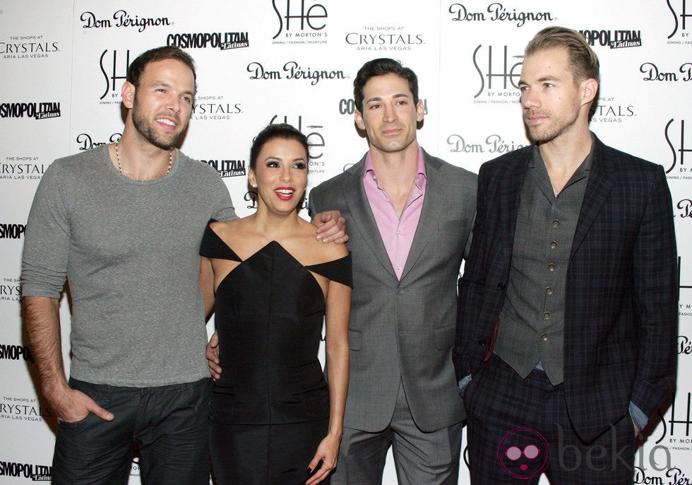 Ernesto Arguello, Eva Longoria, Ben Patton y Tim Lopez en la apertura del restaurante She by Morton's