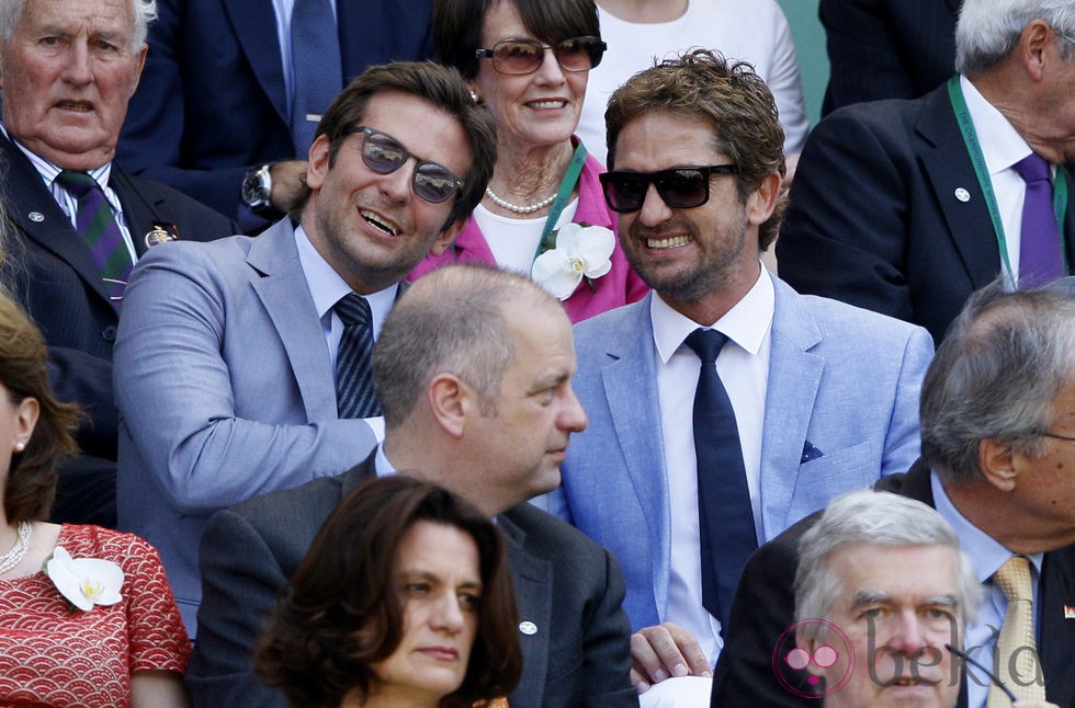 Gerard Butler y Bradley Cooper en la final de Wimbledon 2013