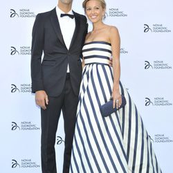 Novak Djokovic y Jelena Ristic en una cena solidaria de la Fundación Novak Djokovic