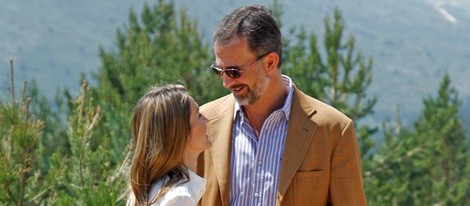 Los Príncipes Felipe y Letizia, cómplices durante su visita al Parque Nacional de la Sierra de Guadarrama