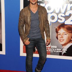 Taylor Lautner en el estreno de 'Niños Grandes 2' en Nueva York