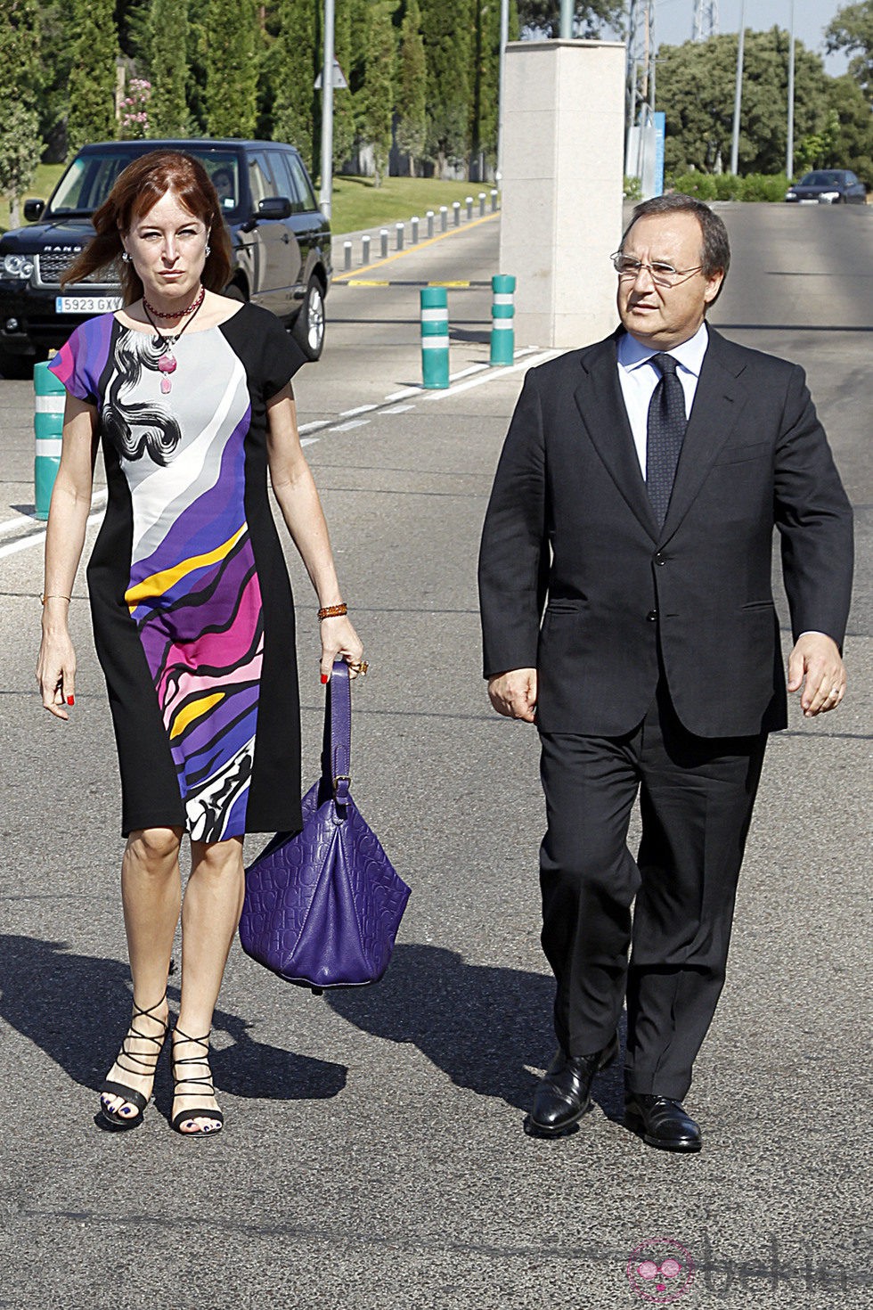 Gloria Lomana y Maurizio Carlotti en la capilla ardiente de Concha García Campoy