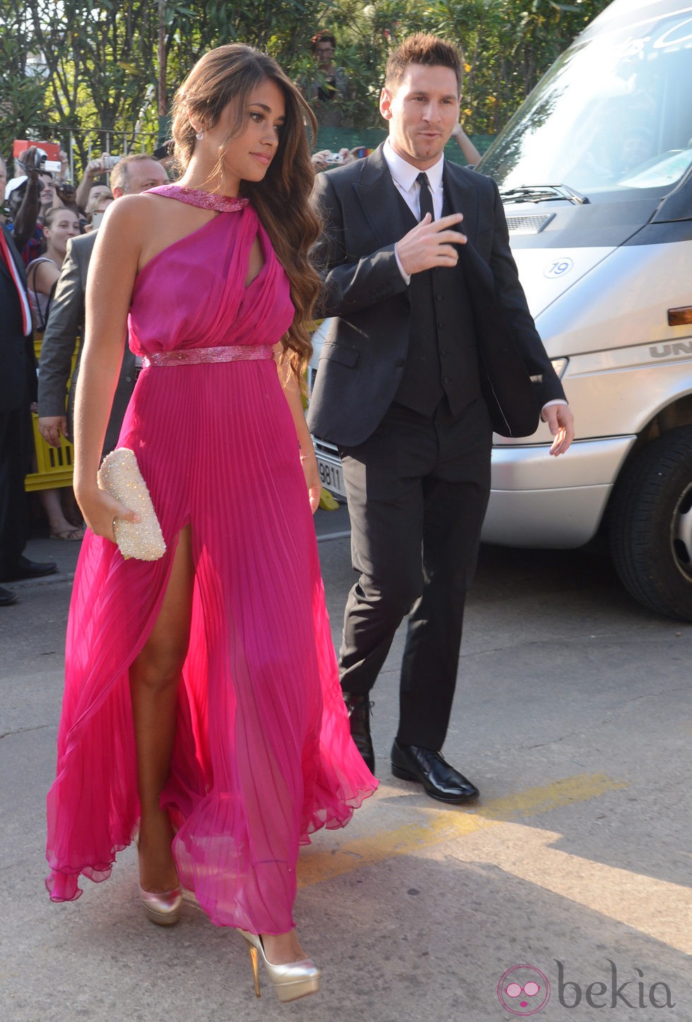 Leo Messi y Antonella Rocuzzo en la boda de Xavi Hernández y Nuria Cunillera