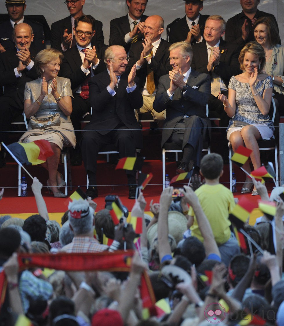 Los reyes de los Belgas y sus sucesores en el National Ball de Bruselas