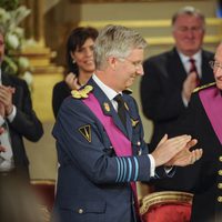 El Rey Alberto II y el Príncipe Felipe durante la ceremonia de abdicación del trono belga