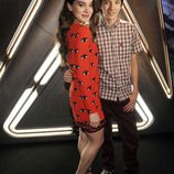 Hailee Steinfeld y Asa Butterfield en la Comic-Con 2013