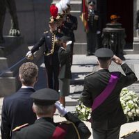 El Rey Felipe de Bélgica rinde honores a la Tumba del Soldado Desconocido