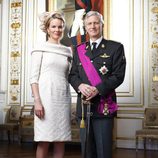 Primer retrato oficial de los Reyes Felipe y Matilde de Bélgica