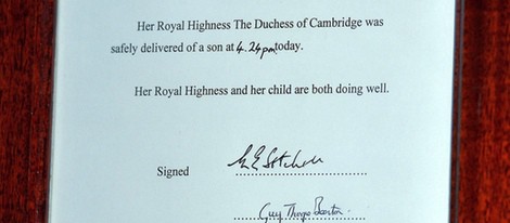 Documento oficial con el nacimiento del primer hijo de los Duques de Cambridge