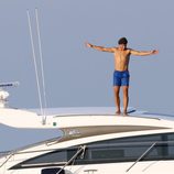 Rafa Nadal en bañador en un barco en Mallorca