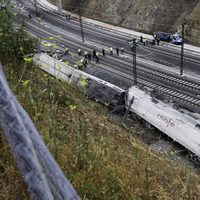 Estado del tren que descarriló en Santiago