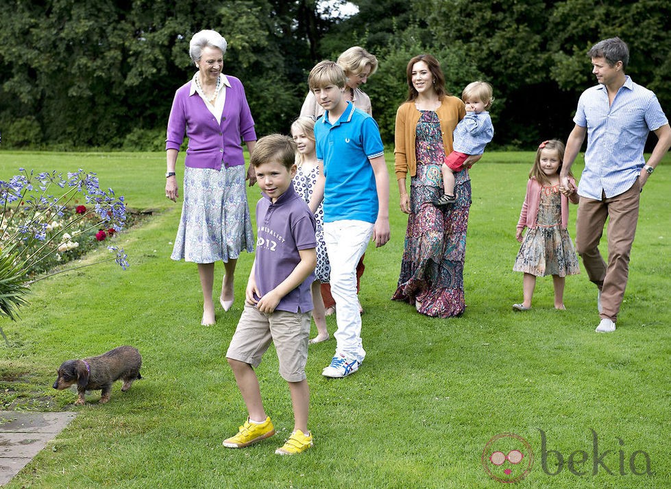 Federico, Mary, Christian, Isabel y Vicente de Dinamarca con sus primos zu Sayn-Wittgenstein-Berleburg