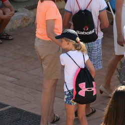 La Infanta Cristina e Irene Urdangarín en el club náutico de Cala Nova en Mallorca