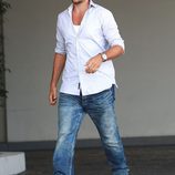 Gabriel Aubry a su llegada al baby shower de la cantante Fergie