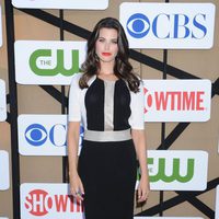 Meghan Ory en la fiesta veraniega de CBS, Showtime y The CW 2013