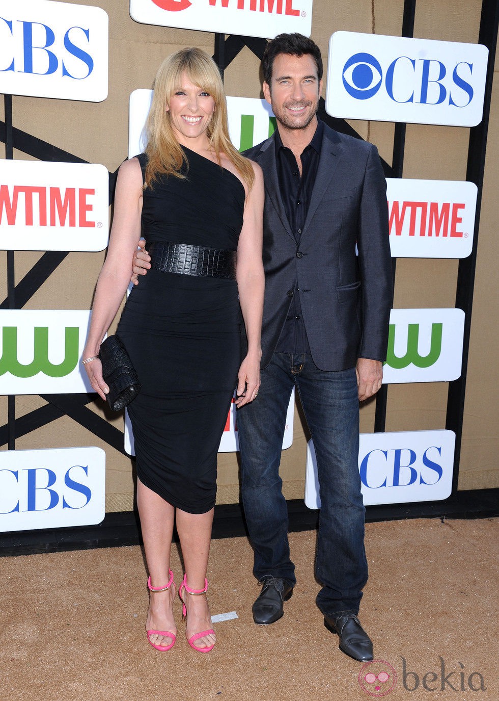 Toni Collette y Dylan McDermott en la fiesta veraniega de CBS, Showtime y The CW 2013