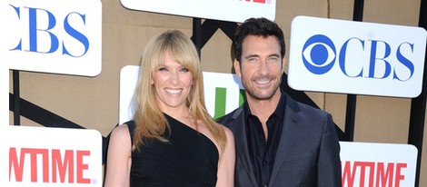 Toni Collette y Dylan McDermott en la fiesta veraniega de CBS, Showtime y The CW 2013