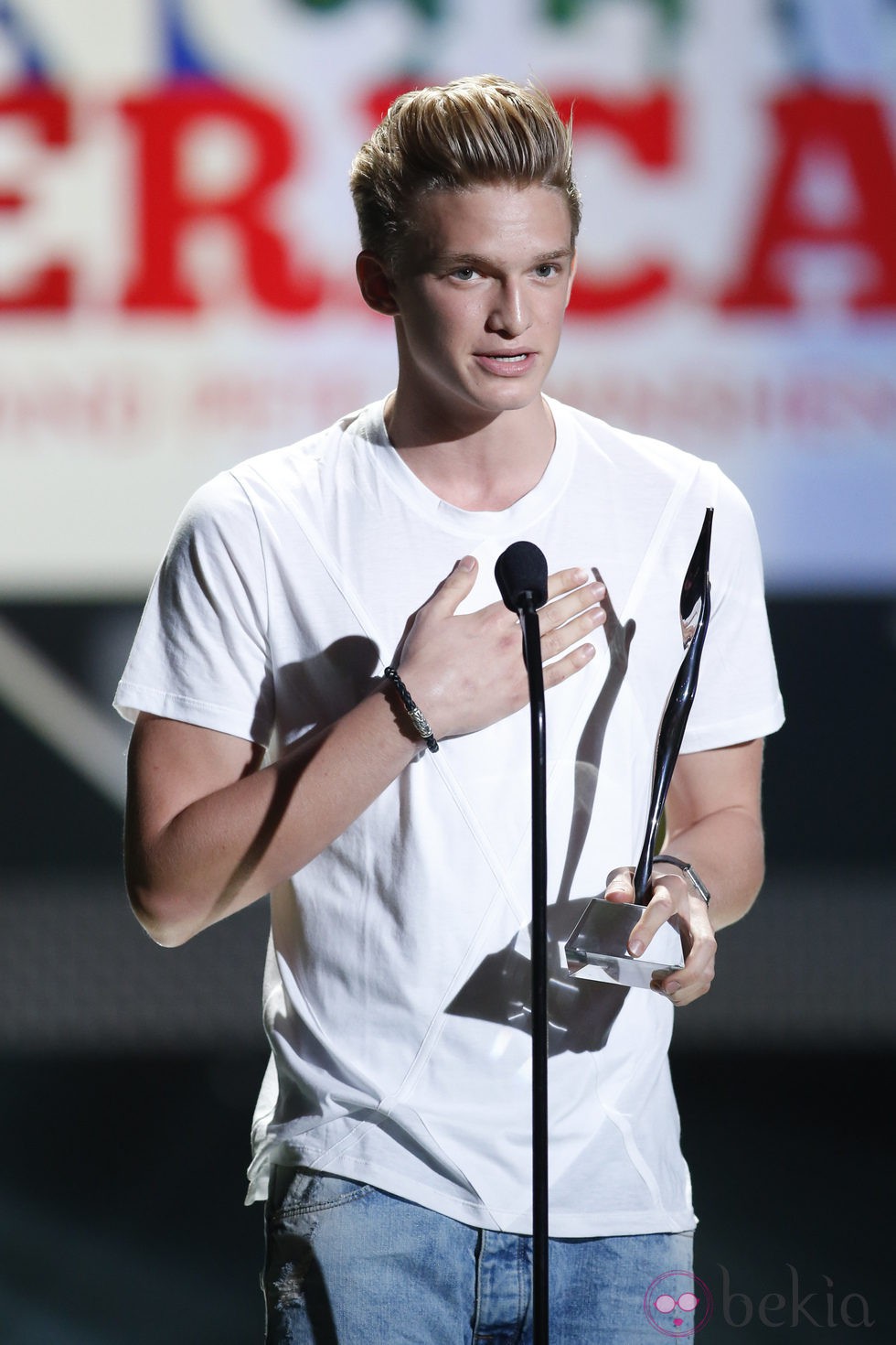 Cody Simpson en los Premios Young Hollywood 2013