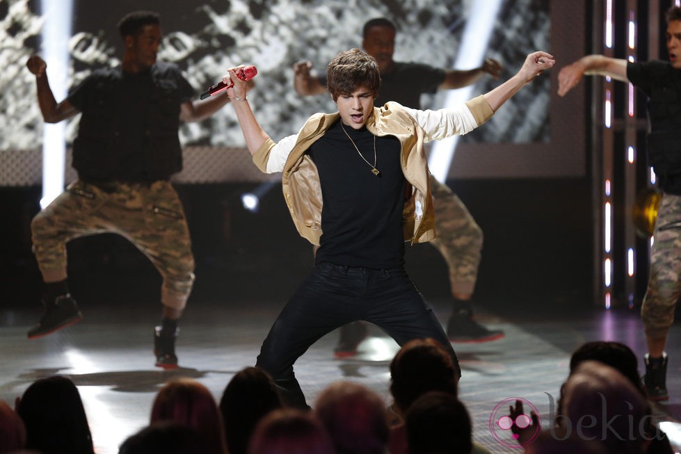 Austin Mahone en los Premios Young Hollywood 2013