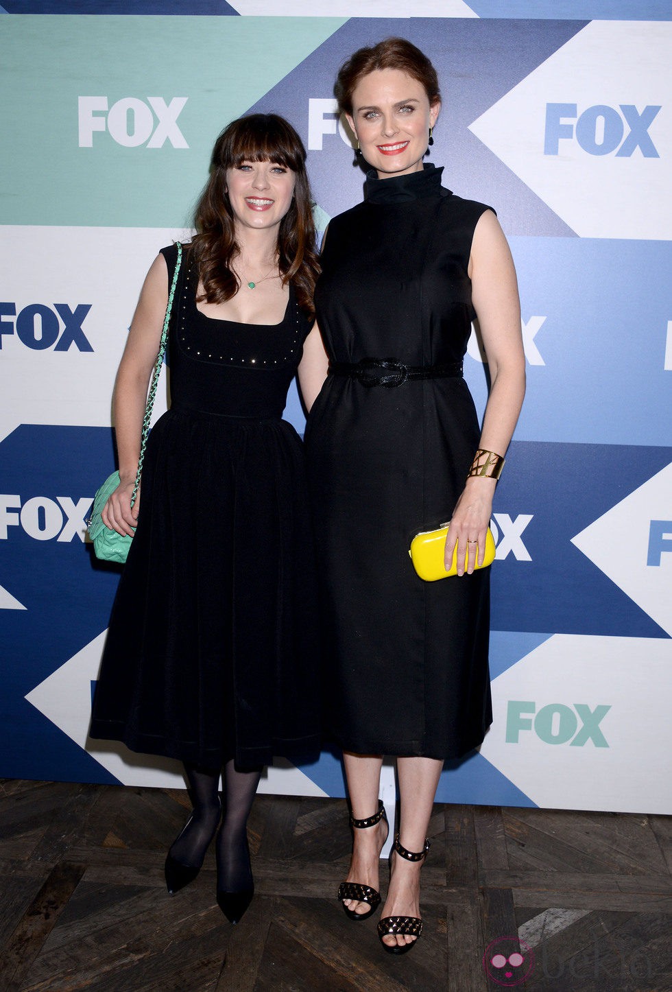 Zooey y Emily Deschanel en la Fiesta de Verano de la Fox 2013