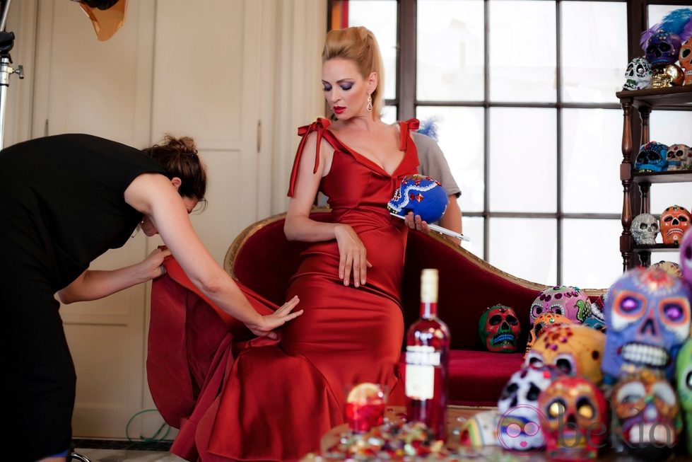 Uma Thurman durante la sesión de fotos para el calendario de Campari 2014