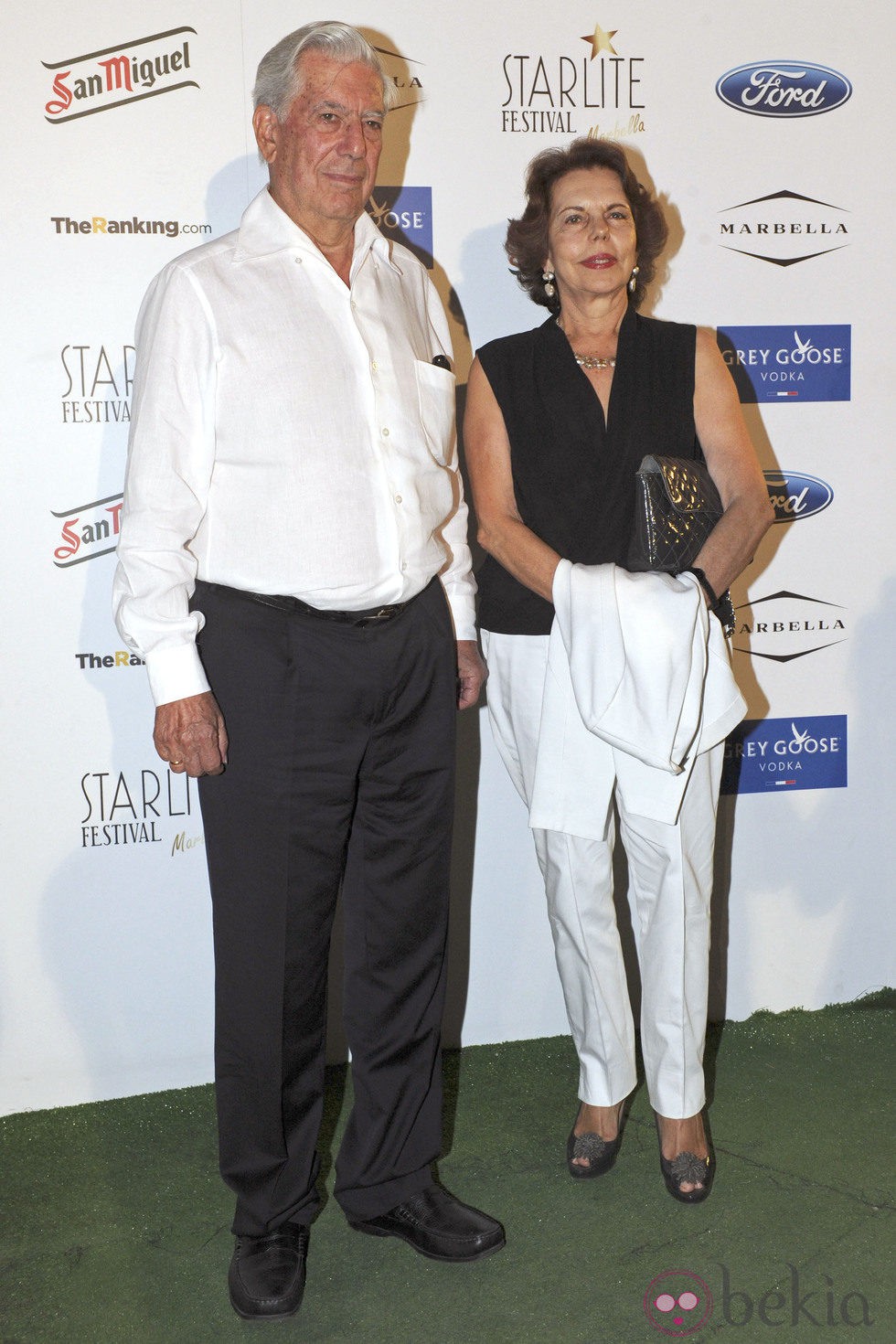 Mario Vargas Llosa y Patricia Llosa en el concierto de Buena Vista Social Club en Marbella