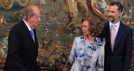 Los Reyes y el Príncipe Felipe en la cena con las autoridades de Baleares