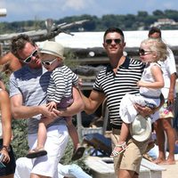 Neil Patrick Harris y David Burtka con sus hijos en Saint-Tropez