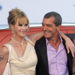 Melanie Griffith y Antonio Banderas, abrazados en la Starlite Gala 2013