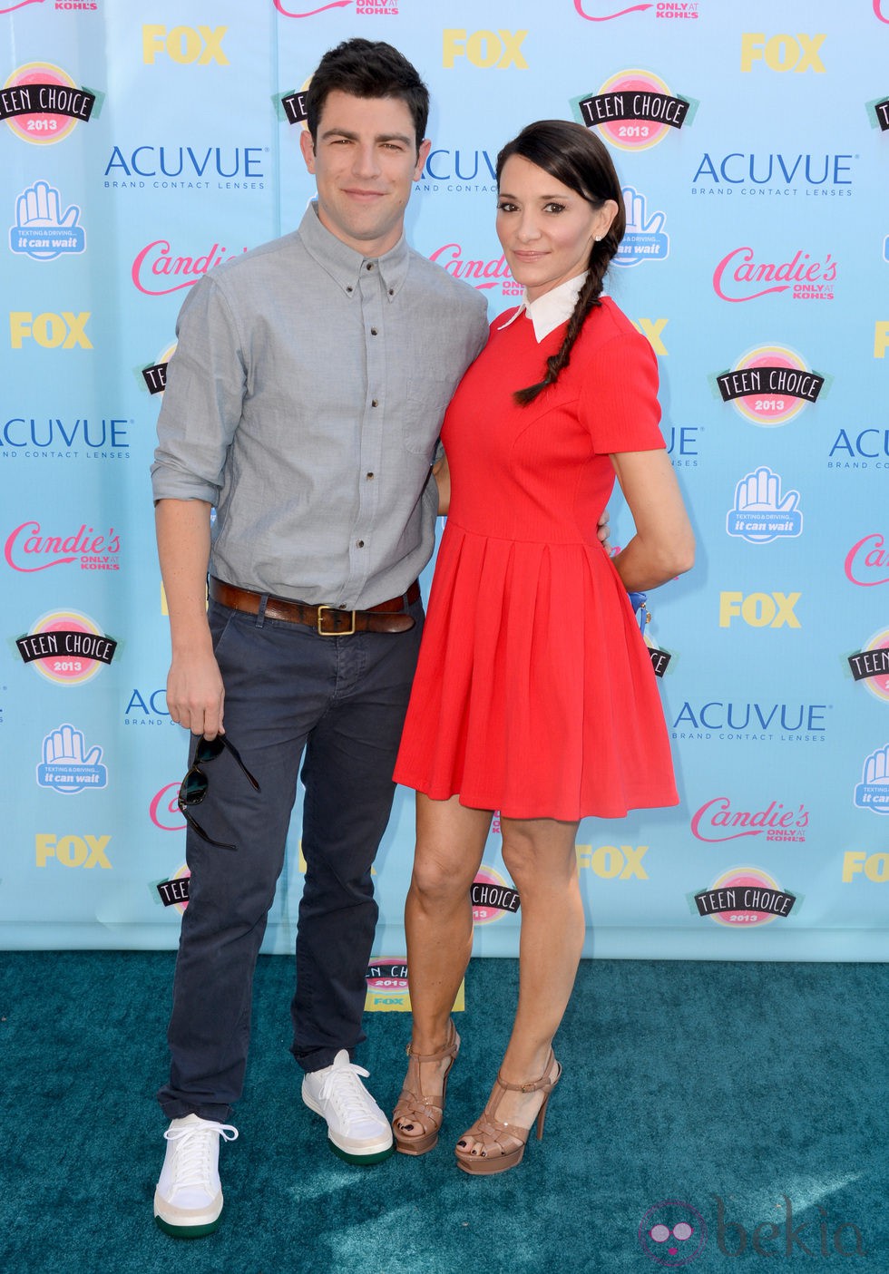 Max Greenfield en los Teen Choice Awards 2013