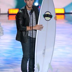 Nick Jonas premiado en los Teen Choice Awards 2013