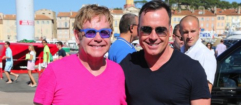 Elton John y David Furnish en Saint-Tropez