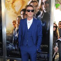 Jamie Campbell en el estreno de 'Cazadores de Sombras: Ciudad de Hueso' en Los Ángeles