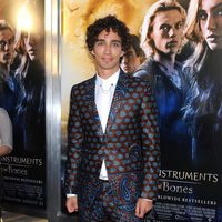 Robert Sheehan en el estreno de 'Cazadores de Sombras: Ciudad de Hueso' en Los Ángeles